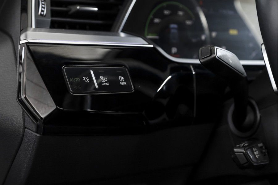 Audi e-tron 50 quattro S edition 71 kWh | Bang & Olufsen | S/K Panodak | Dig.Cockpit | Adapt.Cruise | Stoelverw. | Camera+PDC | NAV + App.Connect | Auto.Airco | LM 20" |