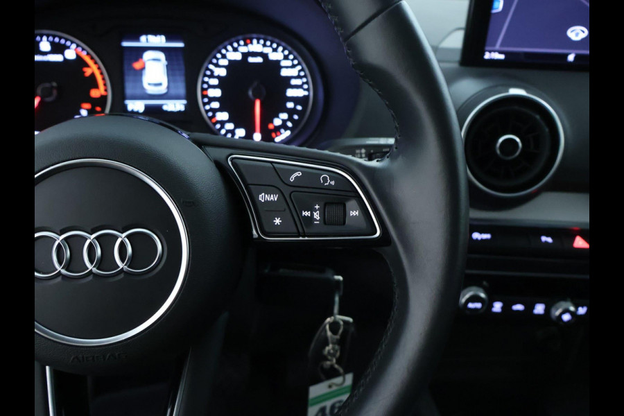 Audi Q2 35 TFSI Epic NAVI | LED | Stoelverwarming