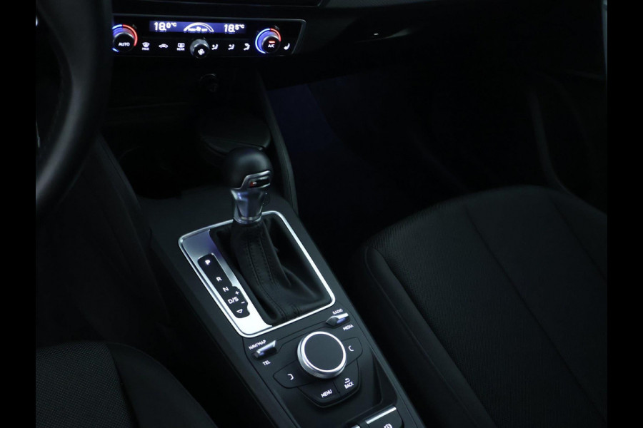 Audi Q2 35 TFSI Epic NAVI | LED | Stoelverwarming