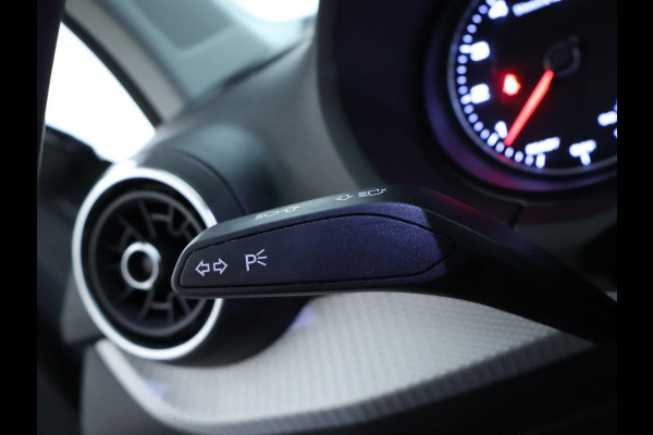 Audi Q2 35 TFSI Epic NAVI | LED | Stoelverwarming