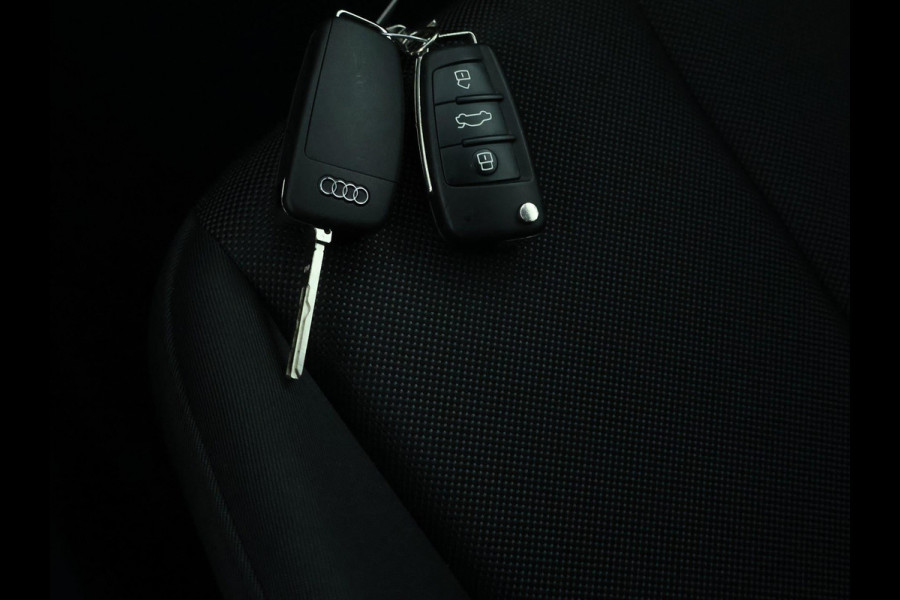 Audi Q2 35 TFSI Epic NAVI | LED | Stoelverwarming