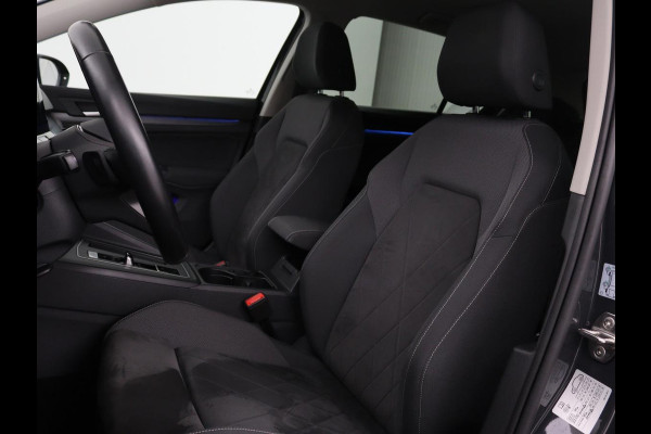 Volkswagen Golf 1.4 TSI e-Hybrid Style | Stoel & stuurverwarming | Massage | Adaptive cruise | Carplay | Memory | Navigatie | Sfeerverlichting