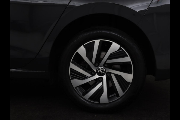 Volkswagen Golf 1.4 TSI e-Hybrid Style | Stoel & stuurverwarming | Massage | Adaptive cruise | Carplay | Memory | Navigatie | Sfeerverlichting