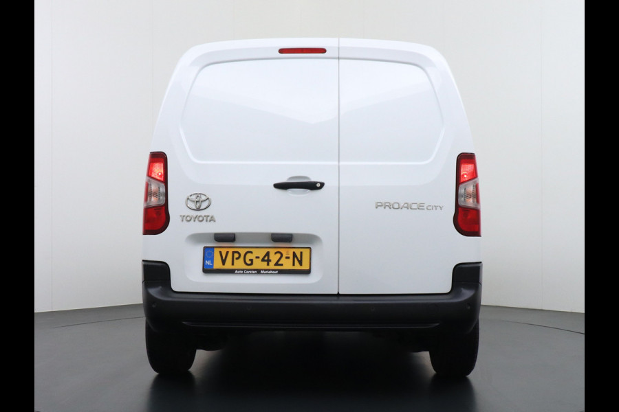 Toyota PROACE CITY D102pk D-4D Navi Apple/Android ECC Pdc Bluetooth CruiseControl Elek.Ramen Airco SchuifdeurRechts Usb Mistlampen Regensensor Aut.Verlichting Elek.inkl.spiegels Live 1500kg trekvermogen Orig.NLs auto EURO6