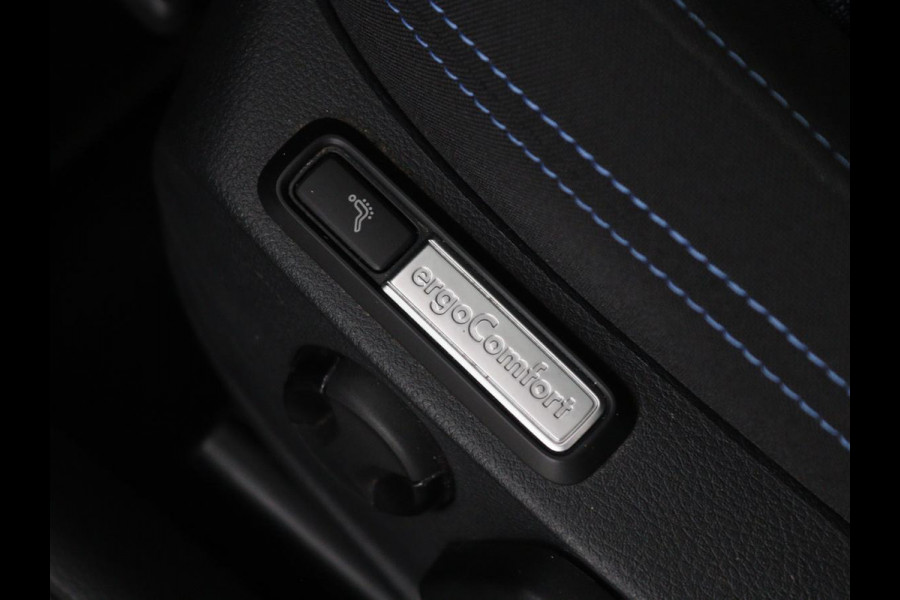 Volkswagen Passat 1.4 TSI PHEV GTE | Panoramadak | Stoelverwarming | Trekhaak | Side Assist | Camera | Carplay | Adaptive cruise | Park Assist | Matrix LED | Massage