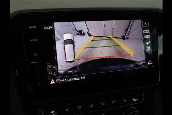 Volkswagen Passat 1.4 TSI PHEV GTE | Panoramadak | Stoelverwarming | Trekhaak | Side Assist | Camera | Carplay | Adaptive cruise | Park Assist | Matrix LED | Massage