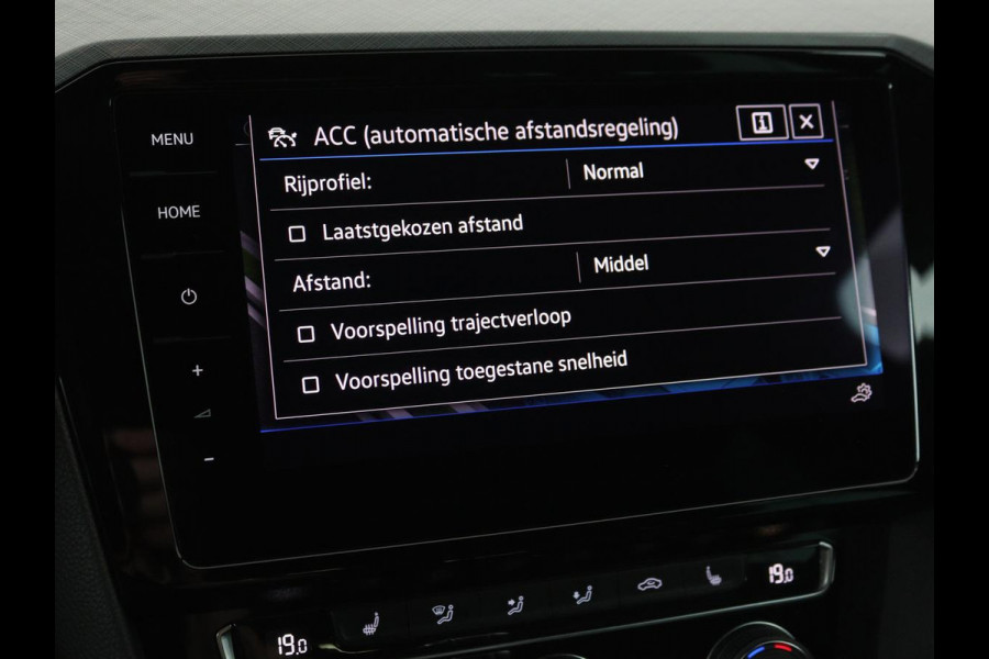 Volkswagen Passat 1.4 TSI PHEV GTE | Panoramadak | Stoelverwarming | Trekhaak | Side Assist | Camera | Carplay | Adaptive cruise | Park Assist | Matrix LED | Massage