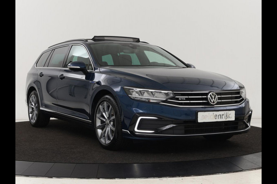 Volkswagen Passat 1.4 TSI PHEV GTE | Panoramadak | Stoelverwarming | Trekhaak | Side Assist | Camera | Carplay | Adaptive cruise | Park Assist | Matrix LED | Massage