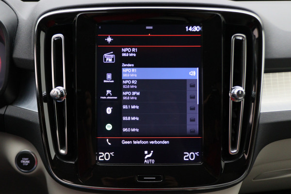Volvo XC40 1.5 T3 Momentum Pro Camera, Apple Carplay, LED, Cruise, PDC