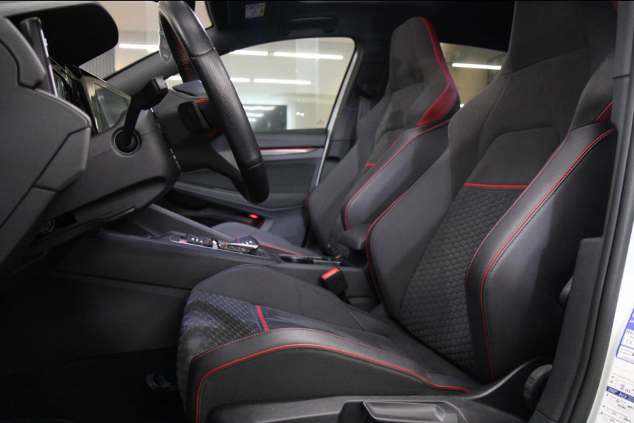 Volkswagen Golf 2.0 TSI GTI CLUBSPORT /PANO/HUD/ACC/DCC/IQ-LIGHT/VOLL