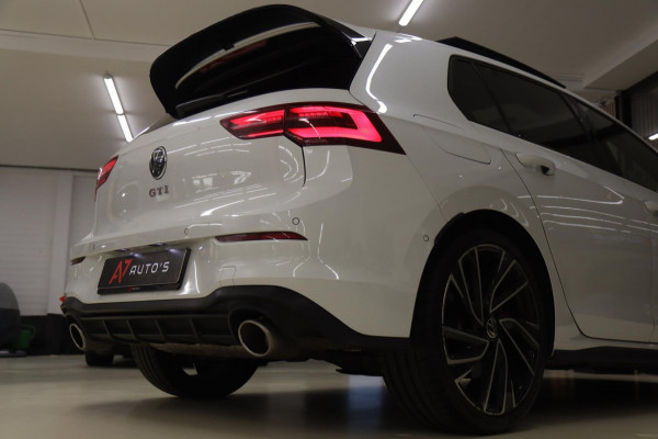 Volkswagen Golf 2.0 TSI GTI CLUBSPORT /PANO/HUD/ACC/DCC/IQ-LIGHT/VOLL