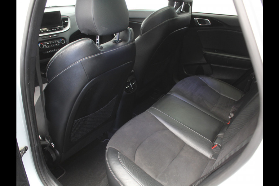 Kia Ceed Sportswagon 1.4 T-GDi GT-Line CAMERA | ELECSCHDAK | CRUISE | LED | NAVI | CARPLAY | TREKHAAK | STOEL-STUURVERW