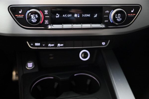 Audi A5 Sportback 40 TFSI S Line / AUT / Elek Stoelen / Virtual Cockpit / APPLE CARPLAY / Stuurverwarming / Led / Pdc / 20 Inch