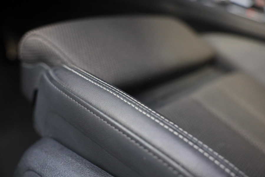 Audi A5 Sportback 40 TFSI S Line / AUT / Elek Stoelen / Virtual Cockpit / APPLE CARPLAY / Stuurverwarming / Led / Pdc / 20 Inch