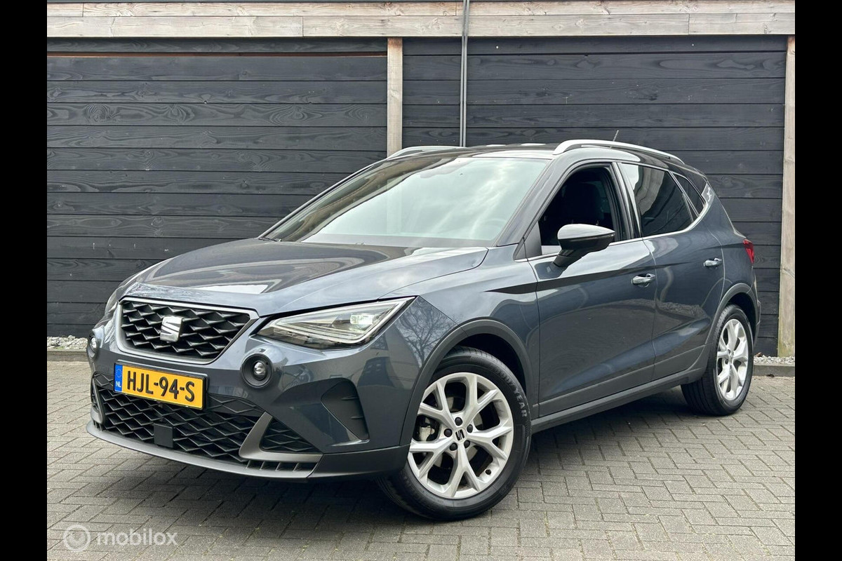 Seat Arona 1.0 TSI FR Business Connect 8.531 KM!!! / clima / navigatie / 17" LM als nieuw!!! Seat Arona 1.0 TSI FR Business Connect 8.531 KM!!! / clima / navigatie / 17" LM als nieuw!!!