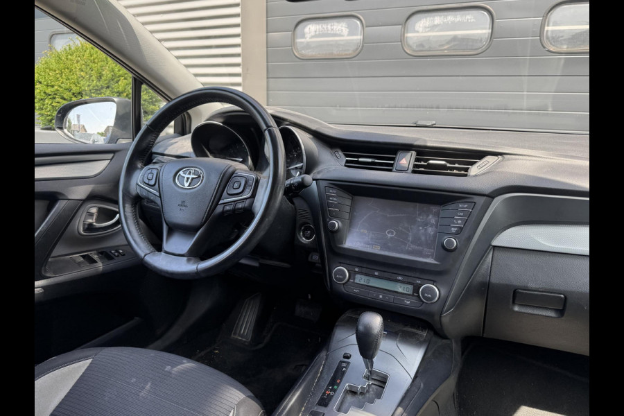Toyota Avensis Touring Sports 2.0 VVT-i Dynamic | Navigatie | Camera | Cruise Control | Lane Assist | Trekhaak |