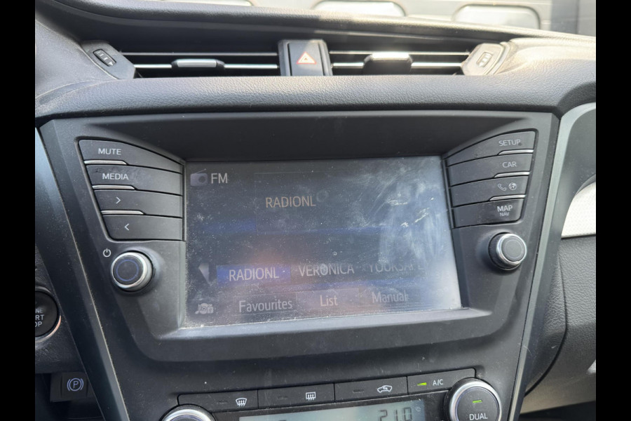Toyota Avensis Touring Sports 2.0 VVT-i Dynamic | Navigatie | Camera | Cruise Control | Lane Assist | Trekhaak |