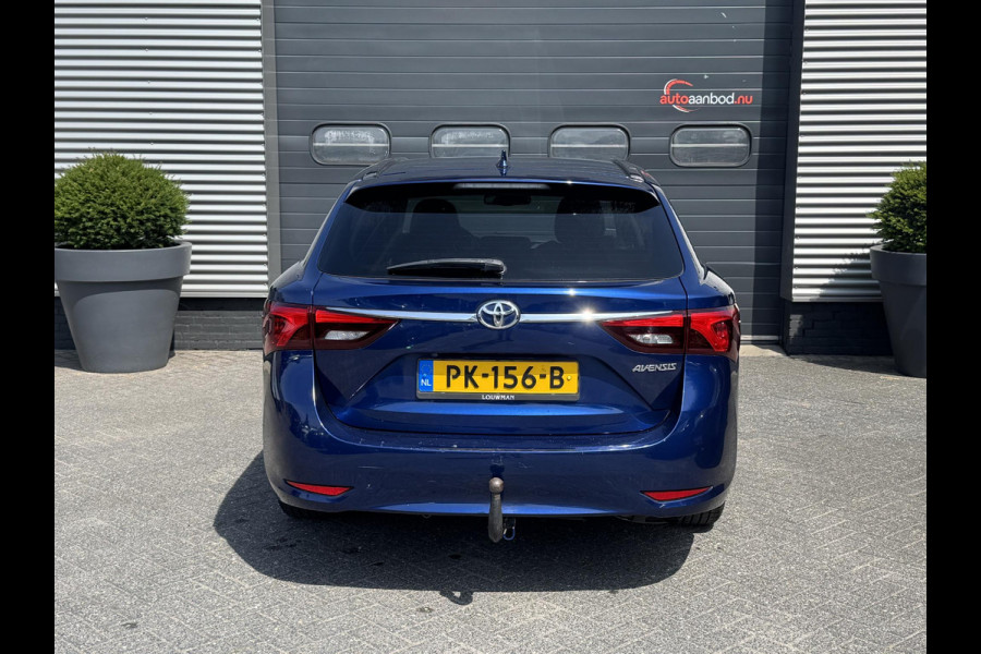 Toyota Avensis Touring Sports 2.0 VVT-i Dynamic | Navigatie | Camera | Cruise Control | Lane Assist | Trekhaak |