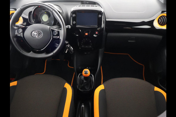 Toyota Aygo 1.0 VVT-i X-JBL Bi-Tone | JBL Premium Audio | Apple Carplay & AndroidAUTO | 1e eigenaar |