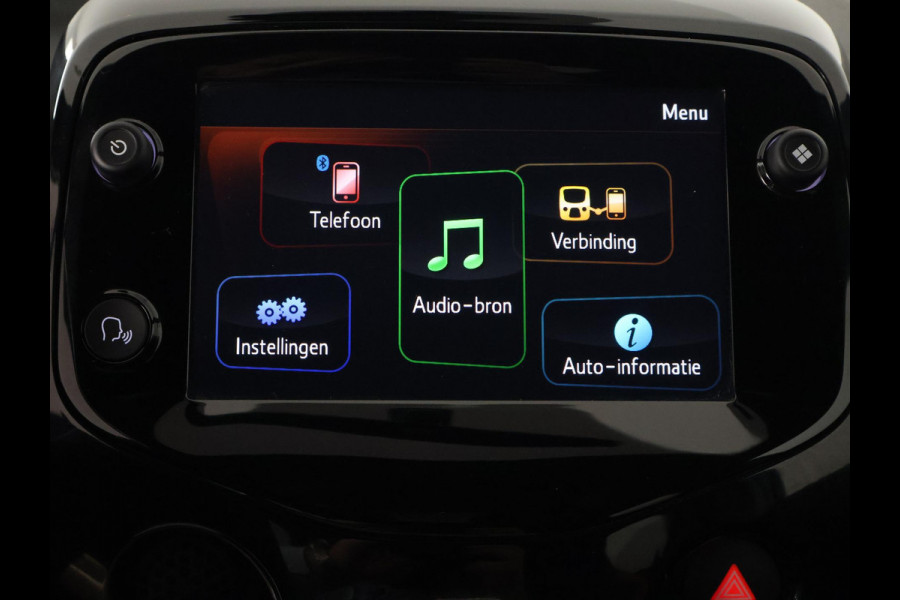Toyota Aygo 1.0 VVT-i X-JBL Bi-Tone | JBL Premium Audio | Apple Carplay & AndroidAUTO | 1e eigenaar |
