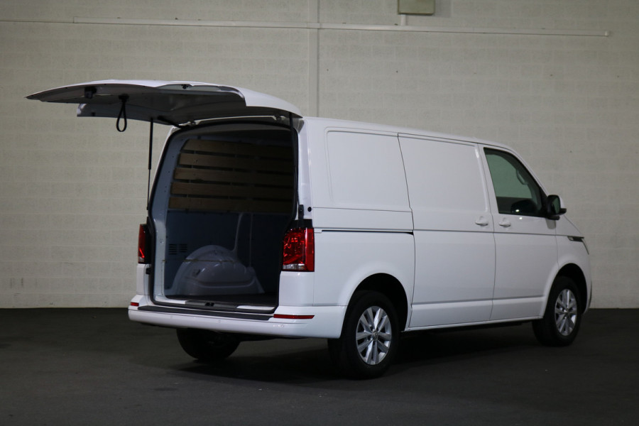Volkswagen Transporter 2.0 TDI 150pk Automaat Airco Navigatie Achterklep