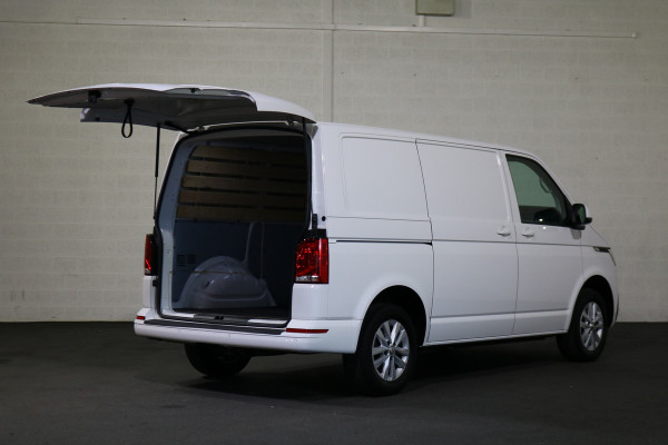Volkswagen Transporter 2.0 TDI 150pk Automaat Airco Navigatie Achterklep