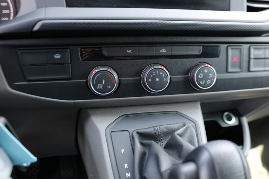 Volkswagen Transporter 2.0 TDI 150pk Automaat Airco Navigatie Achterklep
