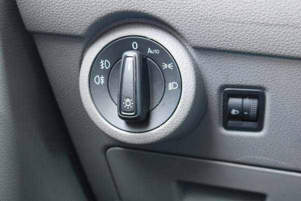 Volkswagen Transporter 2.0 TDI 150pk Automaat Airco Navigatie Achterklep