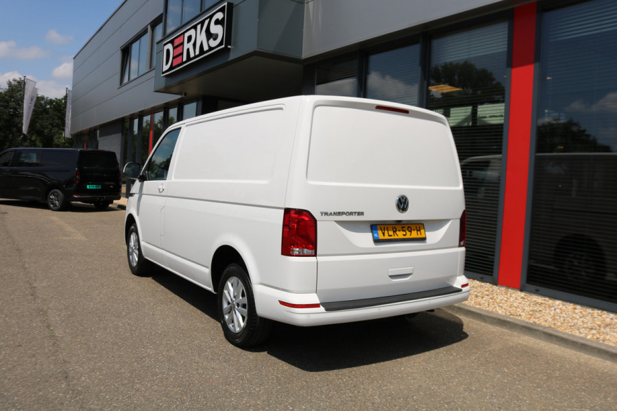 Volkswagen Transporter 2.0 TDI 150pk Automaat Airco Navigatie Achterklep