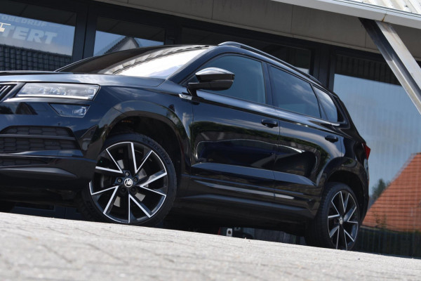 Škoda Karoq 1.5 TSI ACT Sportline | NAP | VIRTUAL COCKPIT | DEALER ONDERHOUDEN | CAMERA | STOELVERWARMING | APPLE CARPLAY