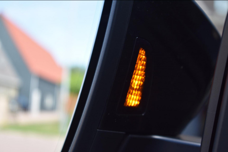Škoda Karoq 1.5 TSI ACT Sportline | NAP | VIRTUAL COCKPIT | DEALER ONDERHOUDEN | CAMERA | STOELVERWARMING | APPLE CARPLAY