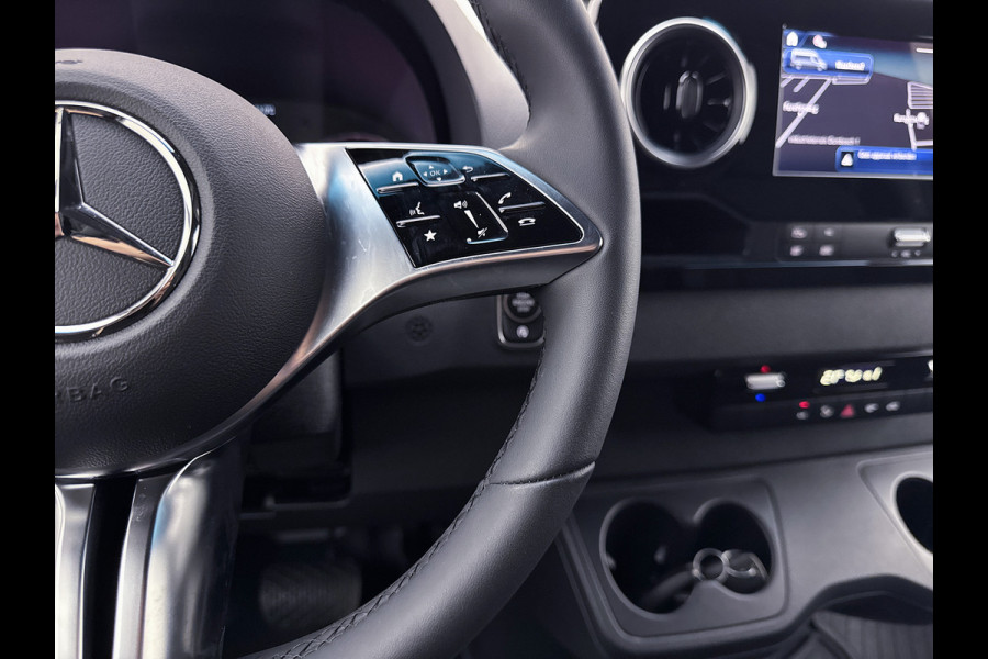 Mercedes-Benz Sprinter 319 PRO L2H2 Trekhaak Navigatie LED Achteruitrijcamera Apple Carplay/Android Auto Betimmering