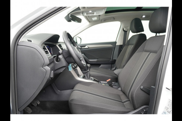 Volkswagen T-Roc BWJ 2019 | 1.0 TSI 116PK Style | PANO | CLIMA | NAVI | 17'' LMV | LED | PRIVACY GLASS