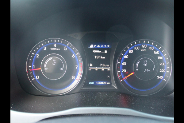 Hyundai i40 Wagon 1.6 GDI Essence | VEEL RUIMTE| 12 MAANDEN BOVAG GARANTIE |