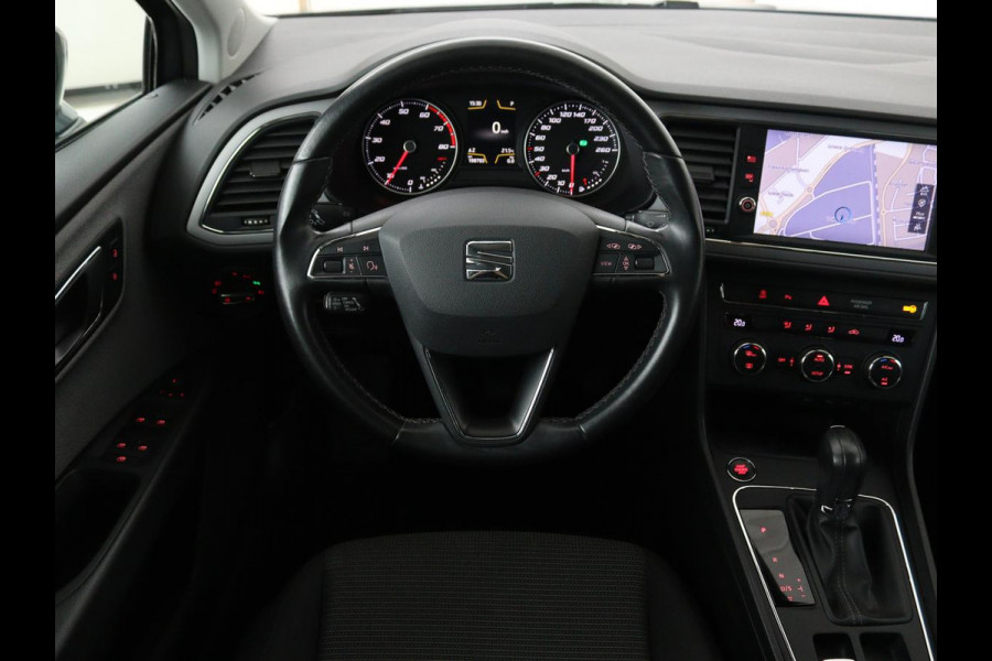 Seat Leon 1.0 TSI Style Intens | Automaat | Carplay | Navigatie | Keyless | Parkeerhulp | Climate control | Cruise control | Bluetooth