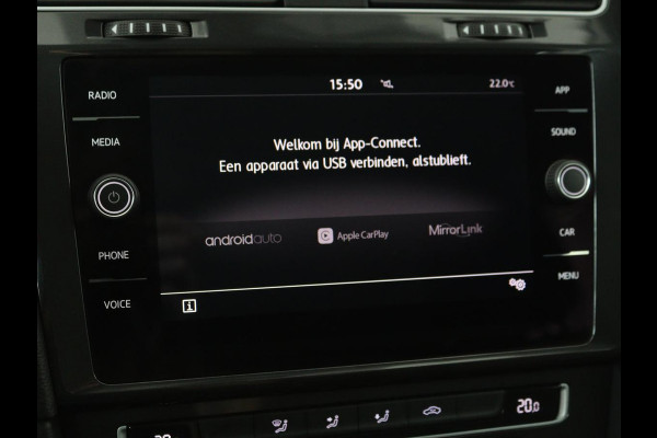 Volkswagen Golf 1.0 TSI Comfortline | Active Info Display | Carplay | Adaptive cruise | Climate control | Parkeerhulp | Bluetooth | LED