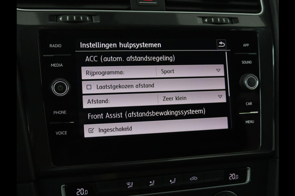 Volkswagen Golf 1.0 TSI Comfortline | Active Info Display | Carplay | Adaptive cruise | Climate control | Parkeerhulp | Bluetooth | LED