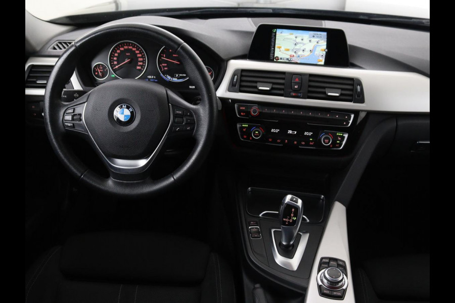 BMW 3-serie 320d | Stoelverwarming | Trekhaak | Full LED | Navigatie | Sportstoelen | Climate control | Bluetooth | Parkeerhulp | Cruise control