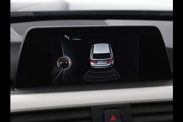BMW 3-serie 320d | Stoelverwarming | Trekhaak | Full LED | Navigatie | Sportstoelen | Climate control | Bluetooth | Parkeerhulp | Cruise control