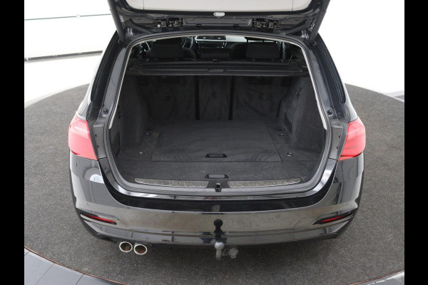 BMW 3-serie 320d | Stoelverwarming | Trekhaak | Full LED | Navigatie | Sportstoelen | Climate control | Bluetooth | Parkeerhulp | Cruise control