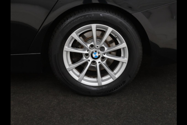 BMW 3-serie 320d | Stoelverwarming | Trekhaak | Full LED | Navigatie | Sportstoelen | Climate control | Bluetooth | Parkeerhulp | Cruise control