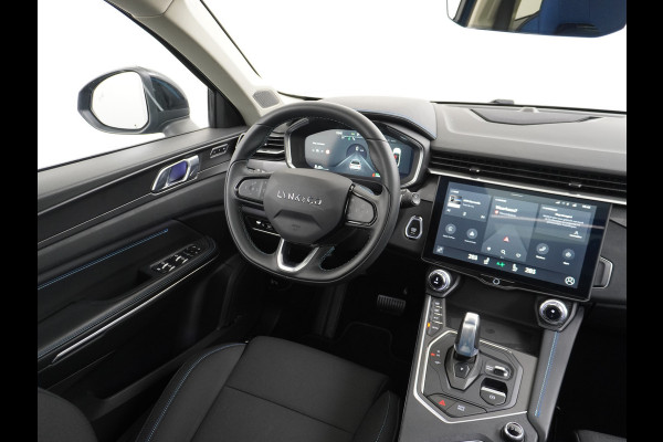 Lynk & Co 01 1.5 PHEV AUT-7 261pk 4wd Pano-Schuif-K-dak 20" 360°Camera Apple Carplay Android Auto Adaptive-Cr NaviPdc-a+v Ecc Keyless Led M-B Elek.Memory.Stoel File assistent Dodehoek detector Elektrisch bedienbare achterklep Rijstrooksensor Wifi Verkeersbord detectie 425Nm koppel 3,6kw laadvermogen A-label Euro 6 Hybride Benzine / Elektrisch rijden tot ca 69km
