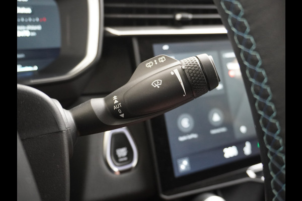 Lynk & Co 01 1.5 PHEV AUT-7 261pk 4wd Pano-Schuif-K-dak 20" 360°Camera Apple Carplay Android Auto Adaptive-Cr NaviPdc-a+v Ecc Keyless Led M-B Elek.Memory.Stoel File assistent Dodehoek detector Elektrisch bedienbare achterklep Rijstrooksensor Wifi Verkeersbord detectie 425Nm koppel 3,6kw laadvermogen A-label Euro 6 Hybride Benzine / Elektrisch rijden tot ca 69km