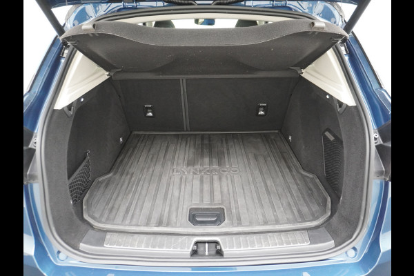 Lynk & Co 01 1.5 PHEV AUT-7 261pk 4wd Pano-Schuif-K-dak 20" 360°Camera Apple Carplay Android Auto Adaptive-Cr NaviPdc-a+v Ecc Keyless Led M-B Elek.Memory.Stoel File assistent Dodehoek detector Elektrisch bedienbare achterklep Rijstrooksensor Wifi Verkeersbord detectie 425Nm koppel 3,6kw laadvermogen A-label Euro 6 Hybride Benzine / Elektrisch rijden tot ca 69km