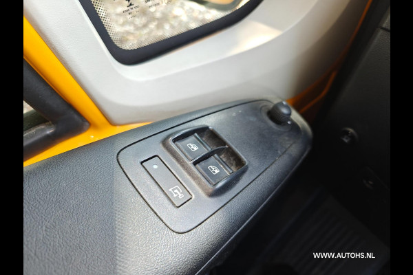 Peugeot Boxer 335 2.0 BlueHDI L2H2 Premium , Airco , cruise , lage km , euro 6 , Dubbele schuifdeur.