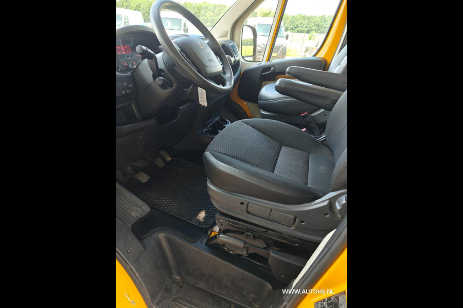 Peugeot Boxer 335 2.0 BlueHDI L2H2 Premium , Airco , cruise , lage km , euro 6 , Dubbele schuifdeur.