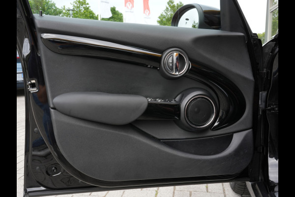 MINI Cooper 1.5 Chili | Clima | Navigatie | Stoelverwarming | Luxe Leder