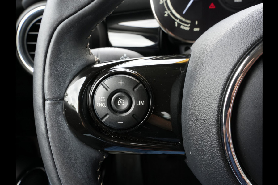 MINI Cooper 1.5 Chili | Clima | Navigatie | Stoelverwarming | Luxe Leder