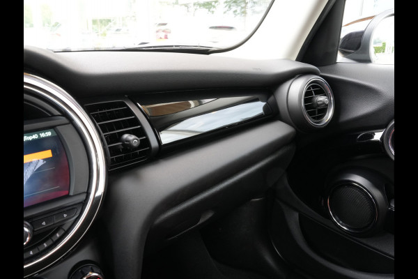 MINI Cooper 1.5 Chili | Clima | Navigatie | Stoelverwarming | Luxe Leder
