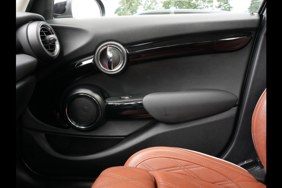 MINI Cooper 1.5 Chili | Clima | Navigatie | Stoelverwarming | Luxe Leder